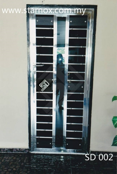 SD002