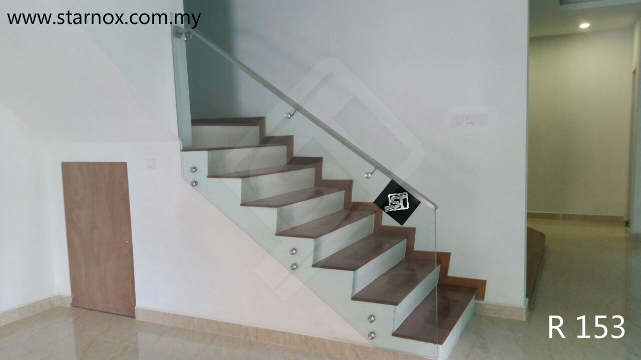 R153